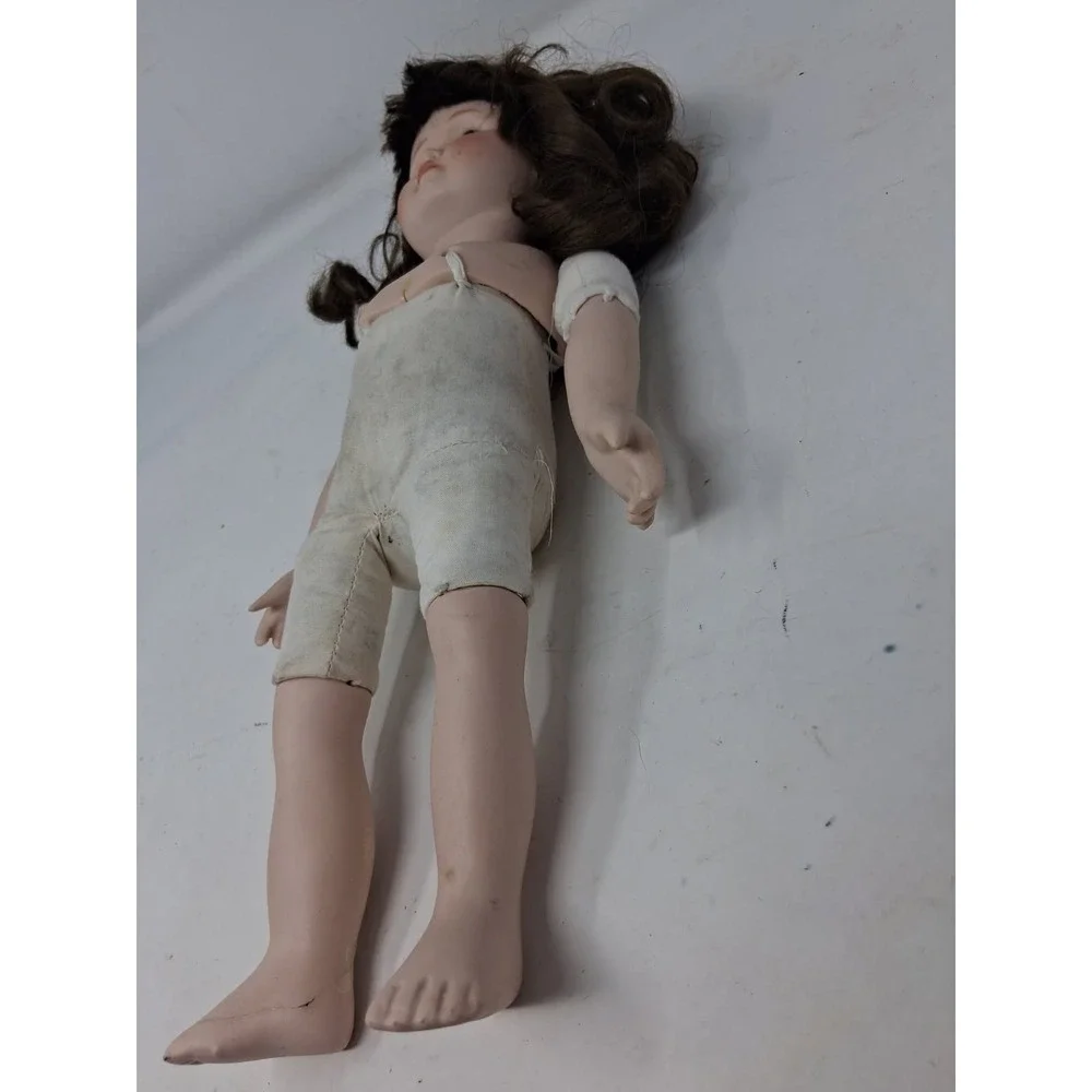 Bradley Dolls Porcelain Bisque Limited Edition 1295/1500 Brown Hair Vintage  w